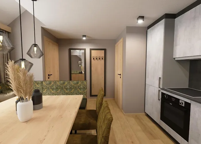 Maximilian Apartment *