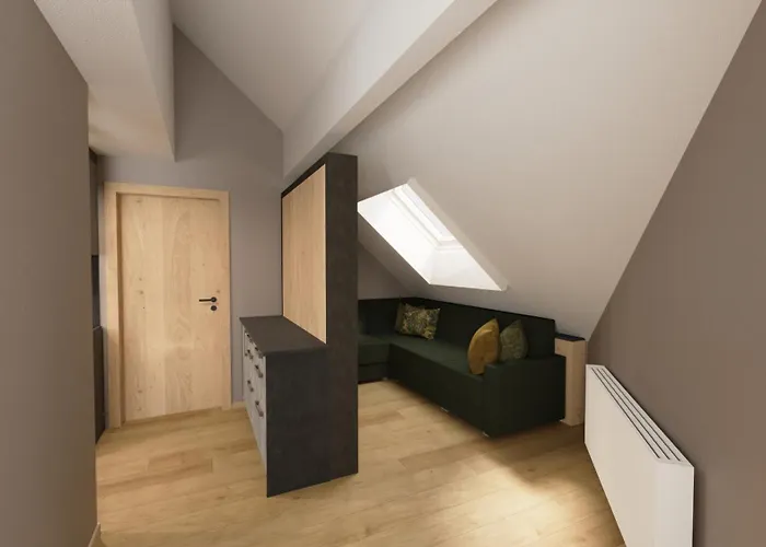 Maximilian Apartment *