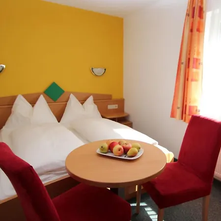 Apart Maximilian Apartment *
